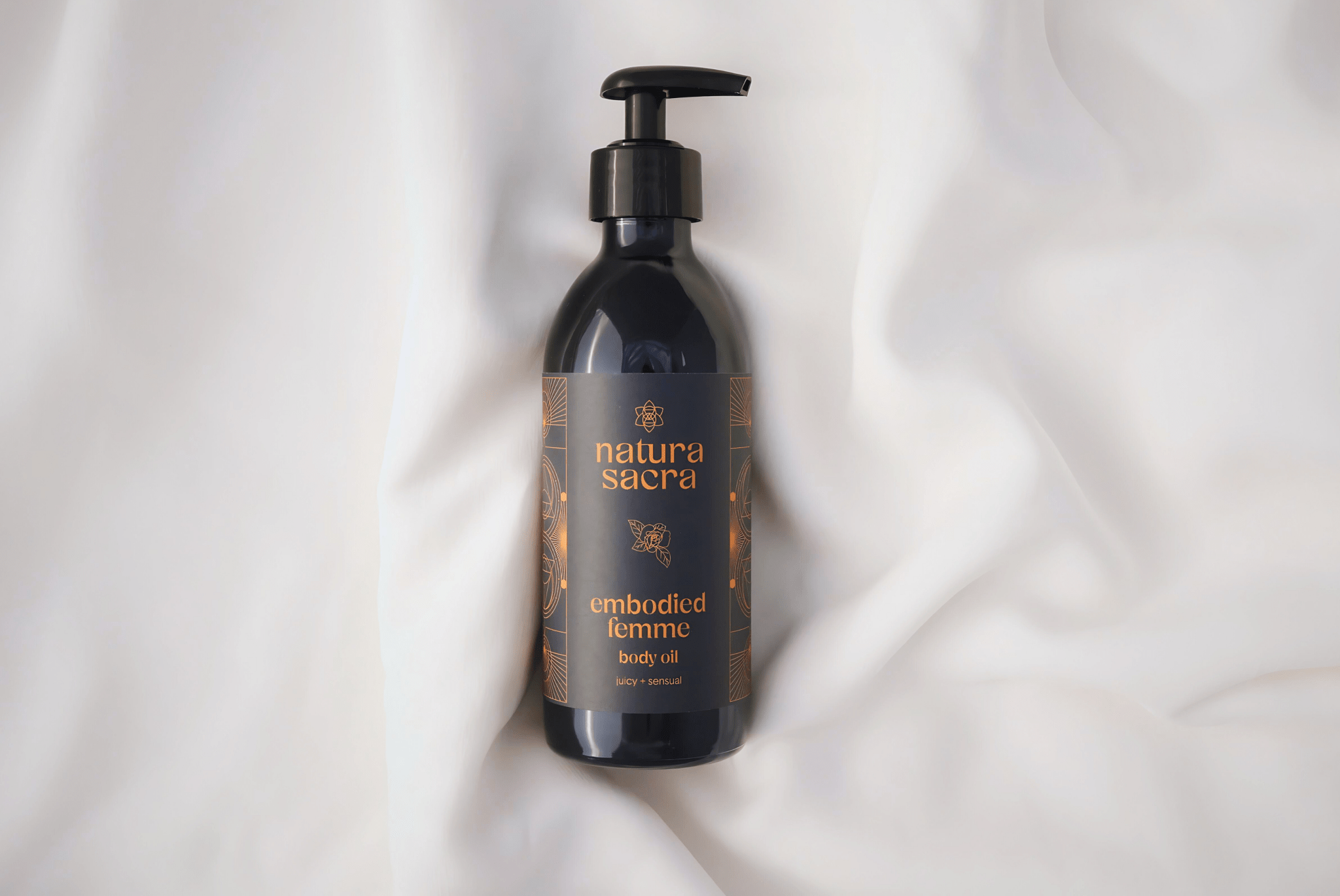 embodied femme body oiln/aNatura sacraHibisPure484333546048868720844080212